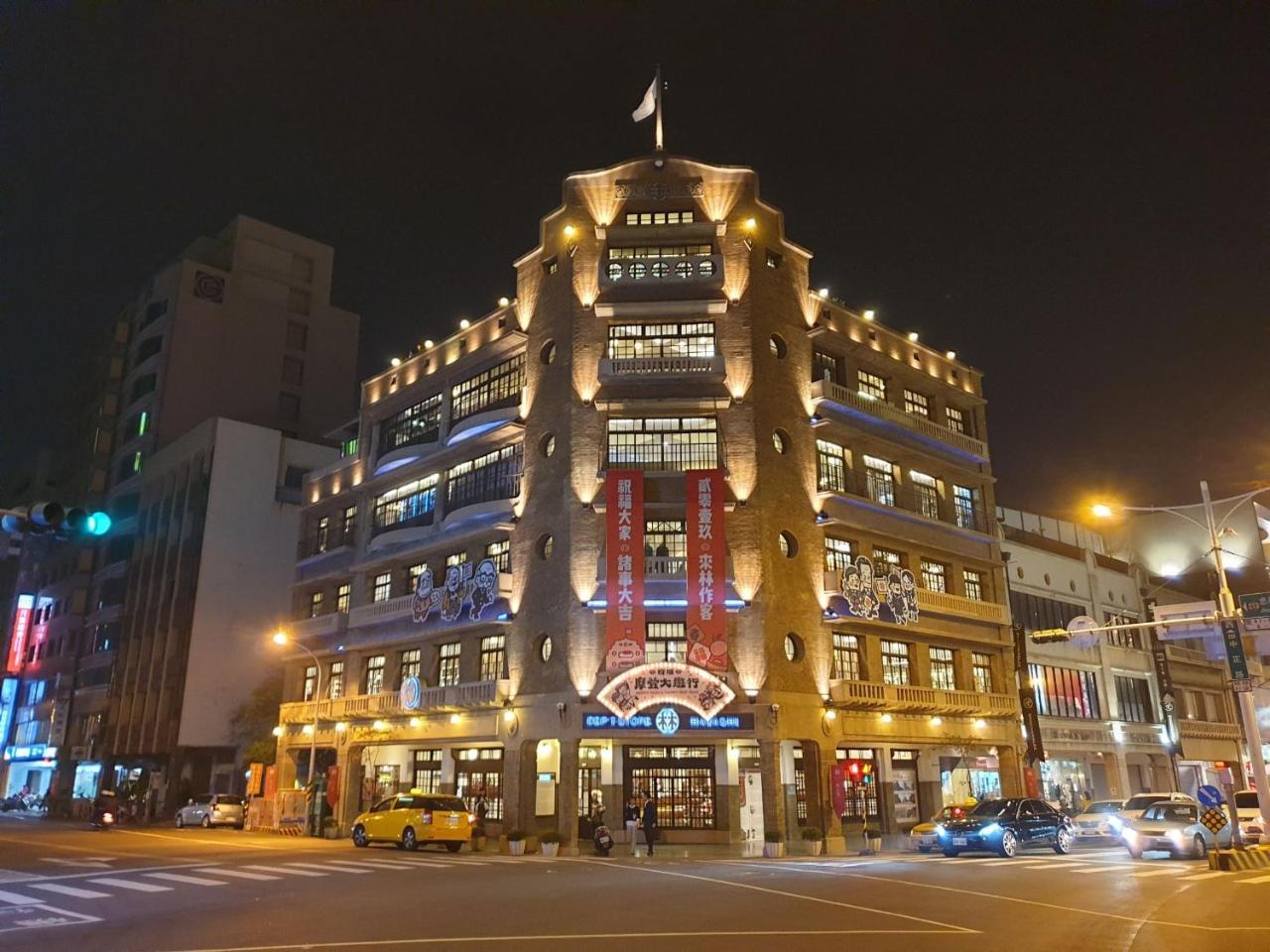 Hotel Brown - Zhongzheng تاينان المظهر الخارجي الصورة